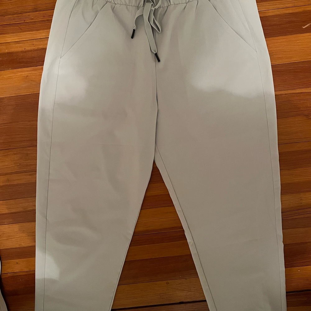 Under Armour Women's Light Gray Track Pants